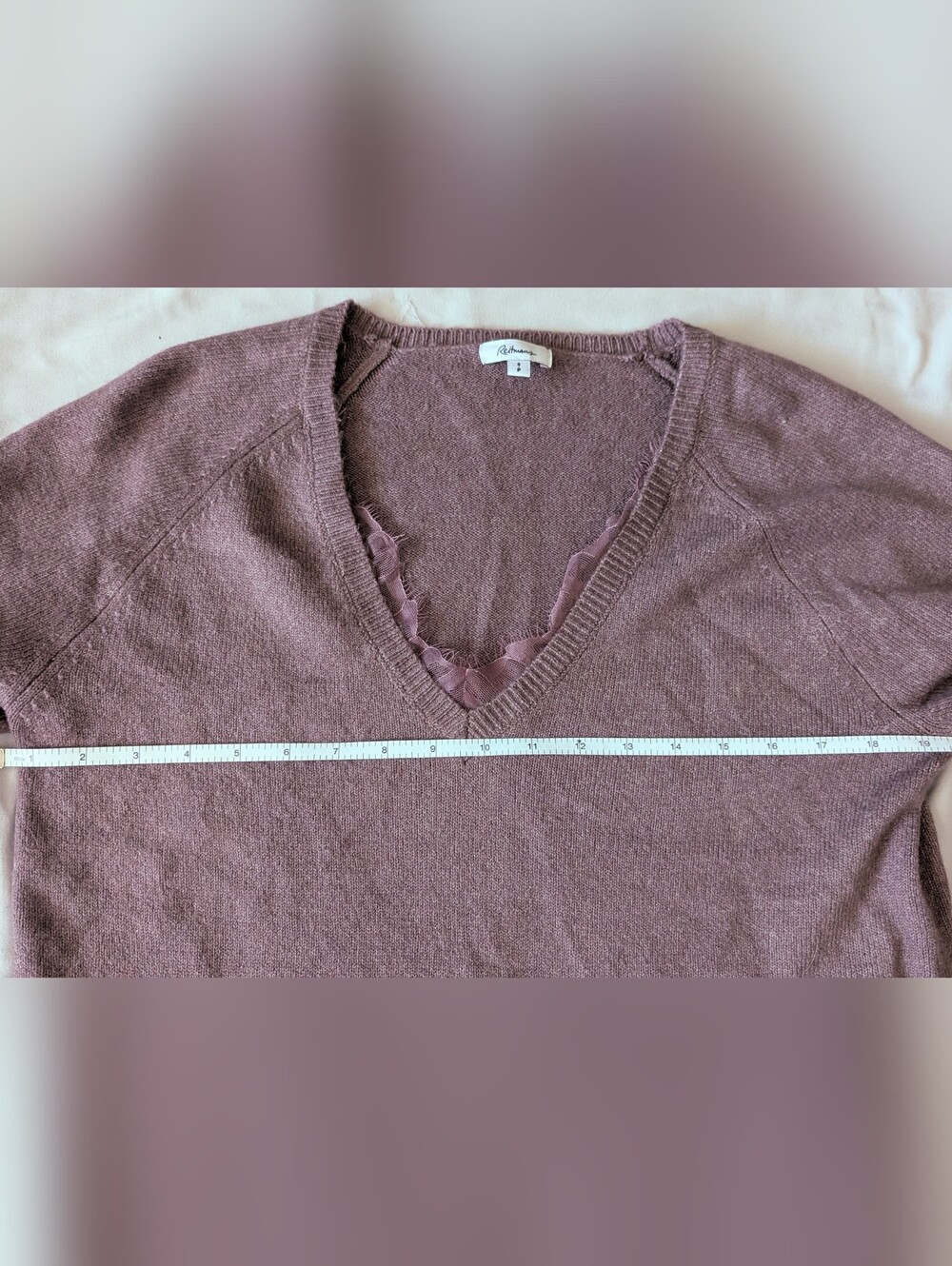 Reitmans Size Small, EUC, Lace Detail V-Neck Sweater, Dusty Mauve, Lightweight - Picture 4 of 7